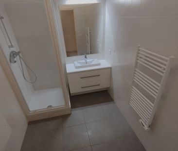 Location Appartement 2 pièces 48m² - Photo 4