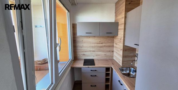 Pronájem bytu 1+kk v osobním vlastnictví 30 m², Pardubice - Fotografie 1