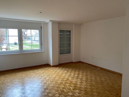 "Schöne, gepflegte Familienwohnung an ruhiger Lage" - Photo 3