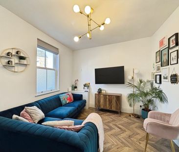 2 bedroom House To Let - Photo 2