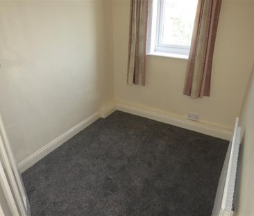 CarltonDrive, SheltonLock, DERBY - Photo 4