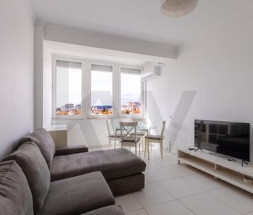 ODIVELAS, Lisbon - Photo 1