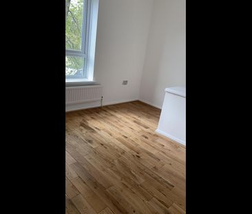 2 Bed Terraced House, Radley Court, SE16 - Photo 3