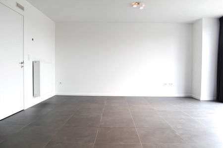 Luxe appartement met twee slaapkamers en ruim terras - Photo 2