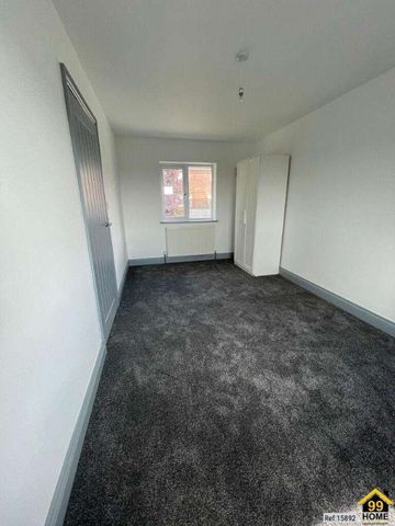 Singleton Avenue, Bolton, Greater Manchester, BL6 - Photo 3