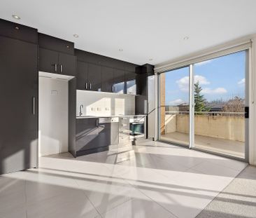 Modern Apartment Living with Scenic Mountain Views - Photo 6