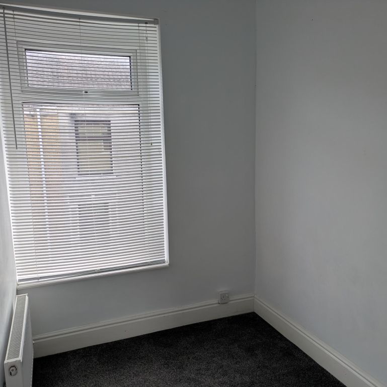 Gilbert Crescent, Llanelli, Carmarthenshire, SA15 3PY - Photo 1