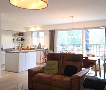 Appartement te huur in 's Gravenwezel voor € 1.095 met 2 slaapkamers - Photo 2