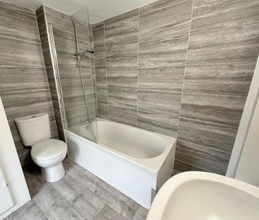 2 bedroom semi-detached house to rent - Photo 6