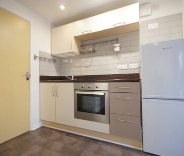 1 bedroom Apartment to let - Photo 4