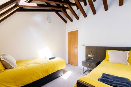 3 bedroom maisonette to rent - Photo 3