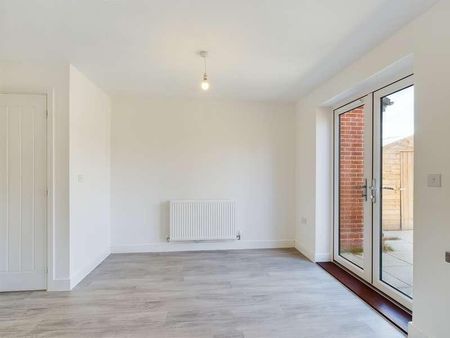 Cornfield Lane, Kingsnorth, TN25 - Photo 2