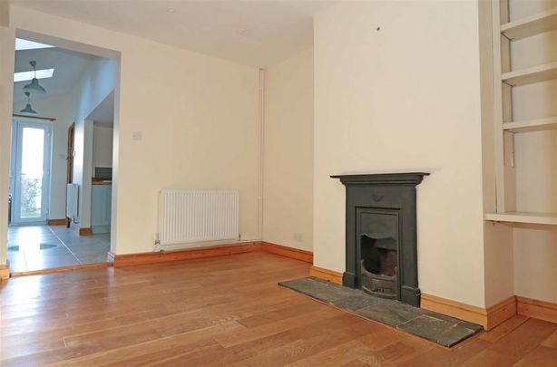 2 bedroom terraced house to rent - Photo 1