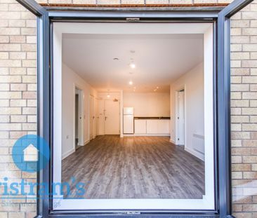 2 bed Apartment for Rent - Photo 1