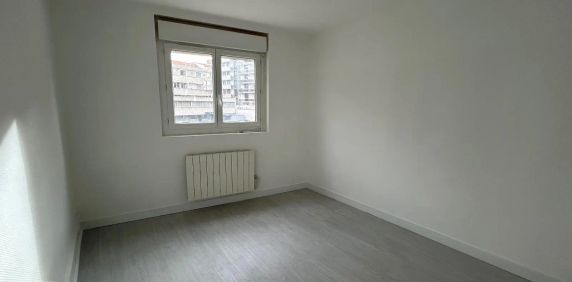 Appartement à louer 2 pièces 43.62m² - Photo 2