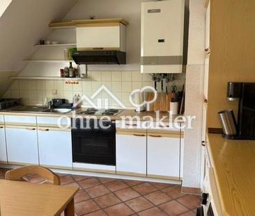 Große, gepflegte 2-Zimmer Wohnung im Dachgeschoß mit EBK in Frankfurt - Photo 6