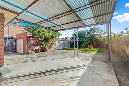 33 Bruce Street, Coburg VIC 3058 - Photo 3