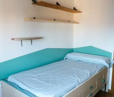 Carrer de Rius i Carrió, L'Hospitalet de Llobregat, Catalonia 08904 - Photo 6