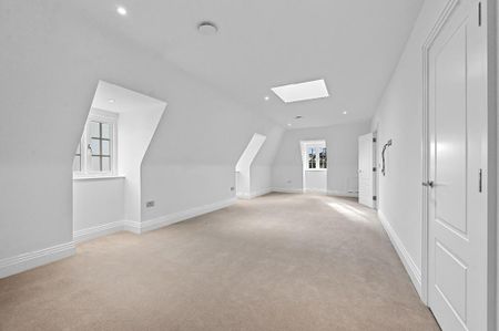 6 bedroom detached house to rent - Photo 4