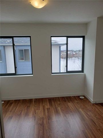 For Lease - 369 Essa Road Unit# 67, Barrie, Ontario - Photo 2