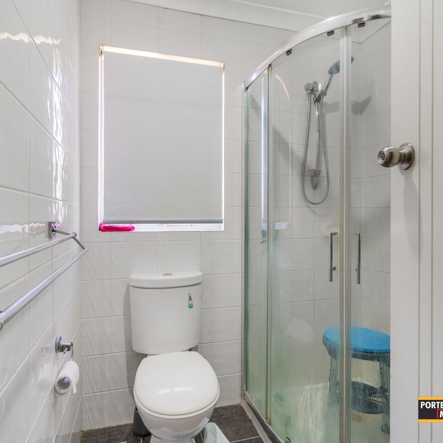 3 Bedroom Family home!!! - Photo 1