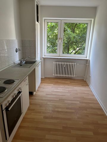 Großzügige 2-Zimmerwohnung *WG-geeignet* - Photo 2