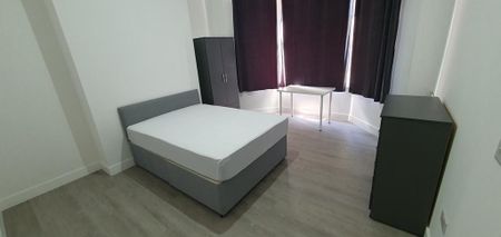 6 bedroom terraced house to rent - Photo 5