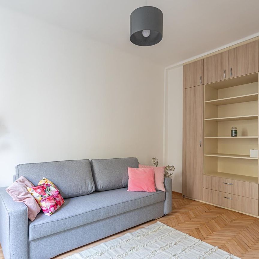 2 pokojowe mieszkanie przy Pl. Zbawiciela - Photo 1