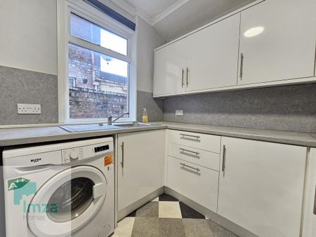 2 bedroom terraced house to rent - Photo 4