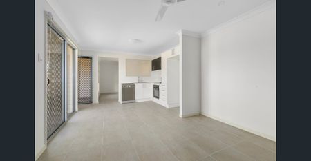 Charming 1 Bedroom Home in Collingwood Park! - Photo 2