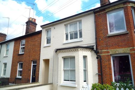 1 bedroom apartment to rent Garlands Road, Redhill, Surrey, RH1 - Photo 4