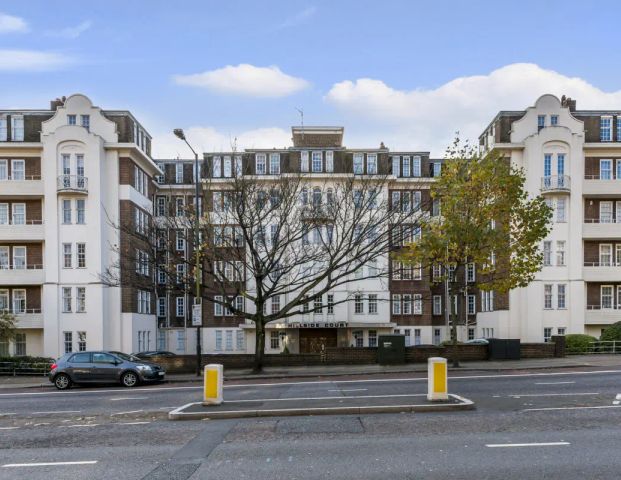 4 bedroom in 409 Finchley Road - Photo 1