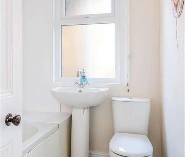 Crescent Gardens, Bath, BA1 - Photo 4