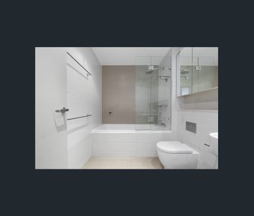 LARGE ULTRA MODERN BRIGHT TWO BEDROOM APARTMENT IN LANE COVE - Photo 6