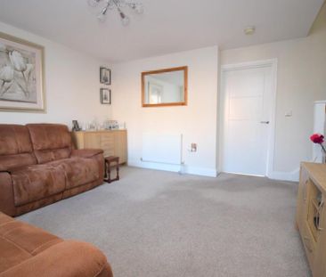 3 bedroom terraced house to rent - Photo 3
