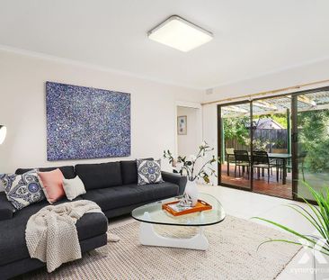 Beautiful 4 Bedroom House In Moorabin - Photo 2