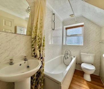 2 bedroom end of terrace house to rent - Photo 6