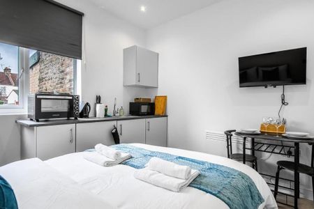 Studio to rent - Photo 4