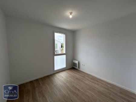 Location Maison 3 pièces 64m² BREUILLET 17920 - Photo 3