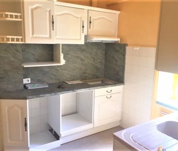 T4 81.92 m² chauffage collectif gaz -127 RUE DE LA GARE SAINT VICTO... - Photo 2