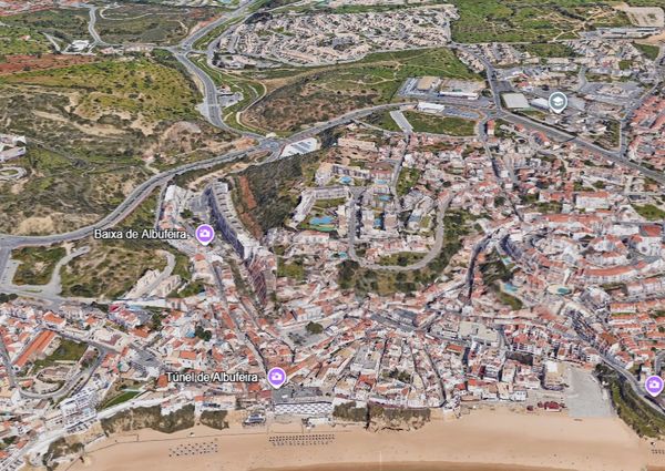 Apartamento T2, para arrendamento anual, próximo da praia em Albufeira, Algarve