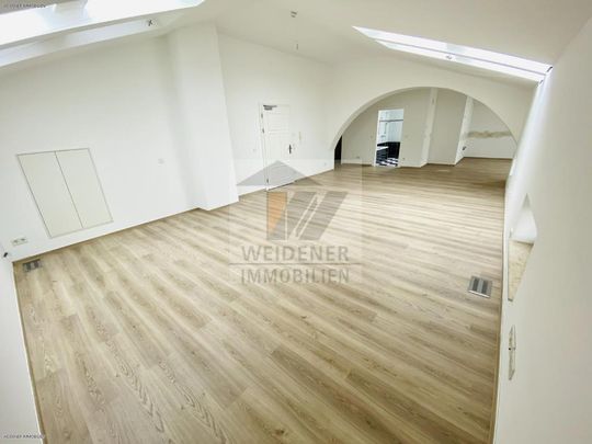 Wohnen in Gera schönster Villa! Exklusive 2 Raum Wohnung mit Fußbodenheizung und Aufzug / DG links - Photo 1