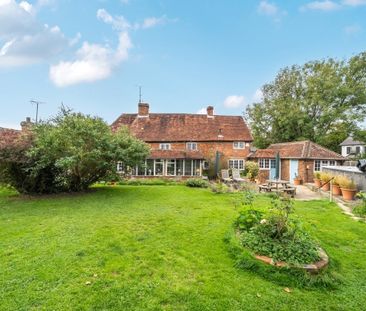 4 bedroom detached house to rent - Photo 3