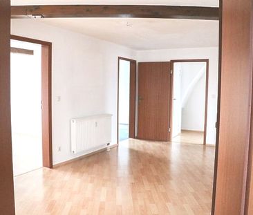 Exklusive Dachgeschosswohnung mit Turmzimmer! - Photo 3