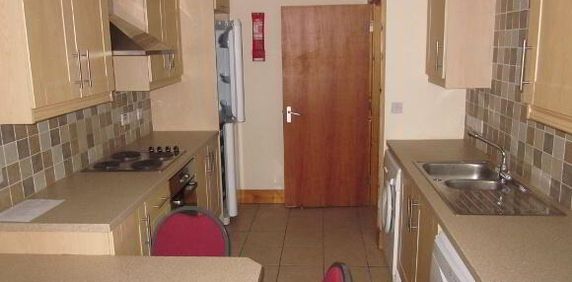 Unit 2, 100 Fitzroy Avenue, Belfast, BT7 1HX - Photo 2