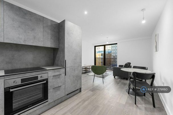 1 bedroom flat to rent - Photo 1