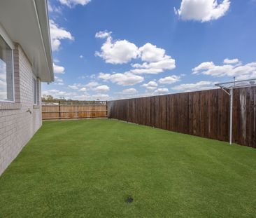 26 Alpine Cct, Redbank Plains QLD 4301 - House For Rent | Domain - Photo 6