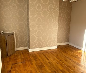 3 Bed Semi-Detached House, Sandy Grove, L13 - Photo 2