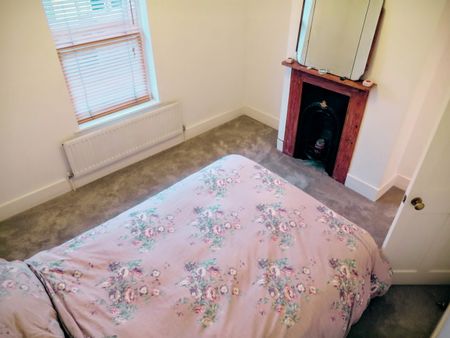 3 Bed Terraced House, Edgehill Street, RG1 - Photo 5