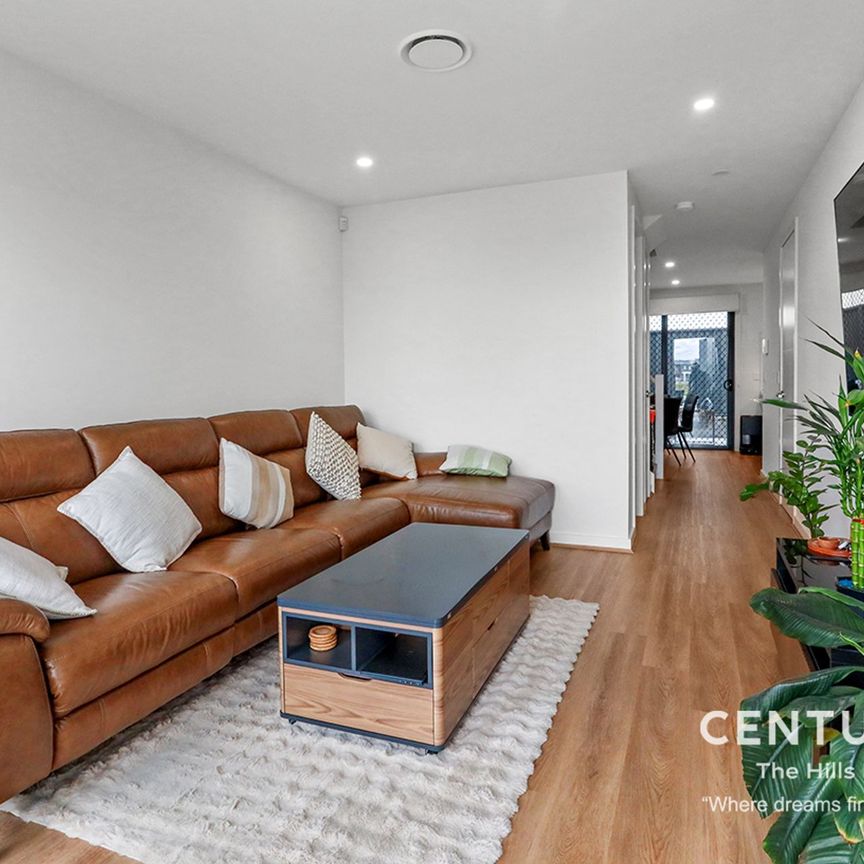 Modern Living Meets Ultimate Convenience - Photo 1
